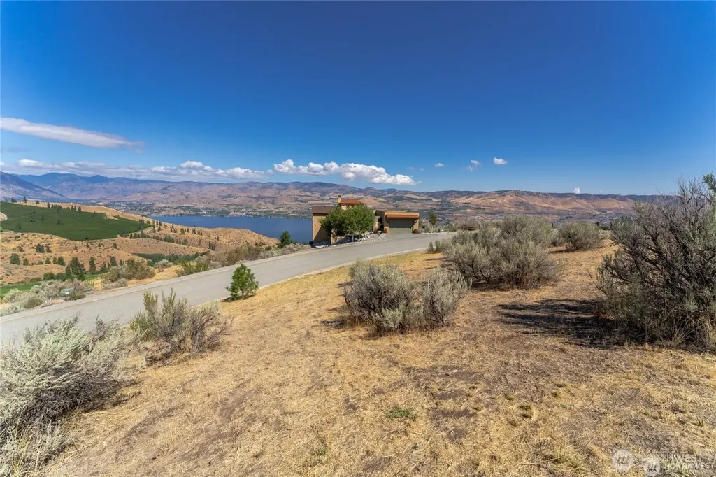 373 Sabio Way Chelan WA 98816