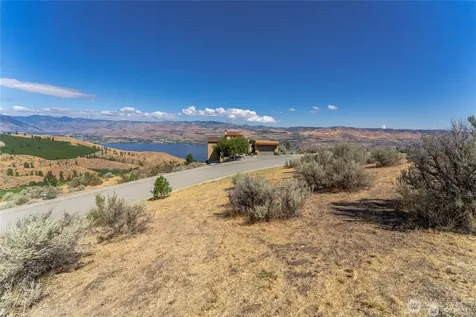 373 Sabio Way Chelan WA 98816
