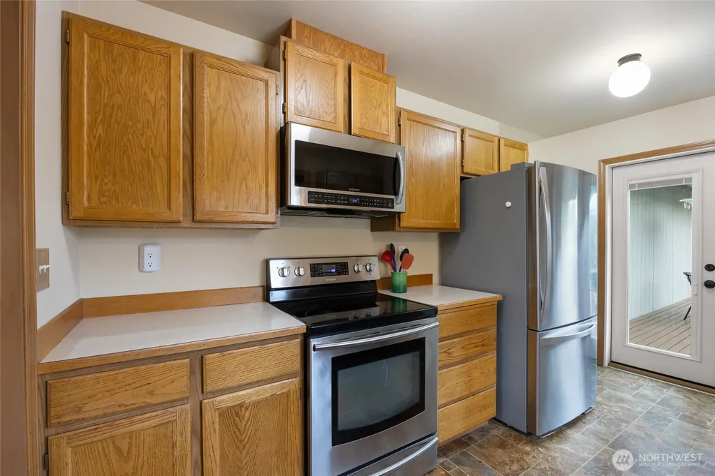 1529 S James Avenue Moses Lake WA 98837