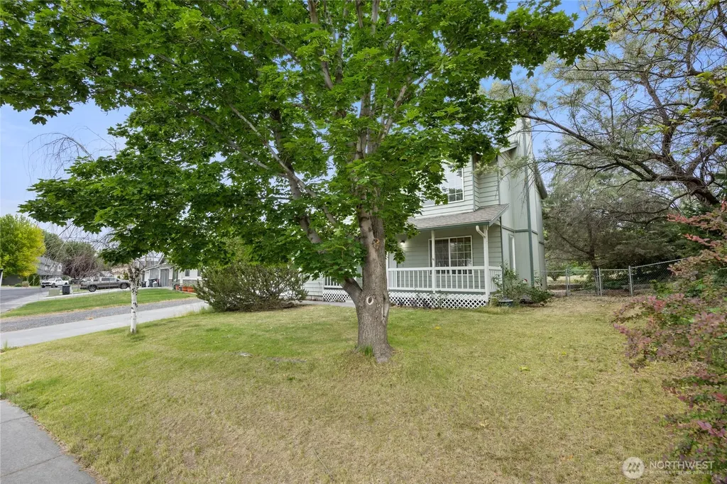 1529 S James Avenue Moses Lake WA 98837