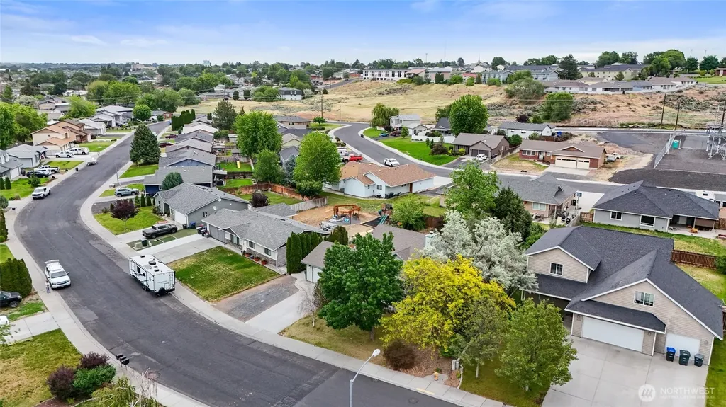 1529 S James Avenue Moses Lake WA 98837