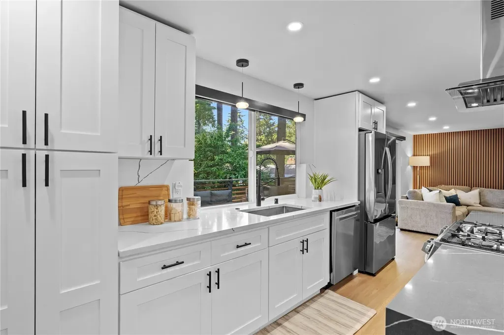 6702 75th Street W Lakewood WA 98499