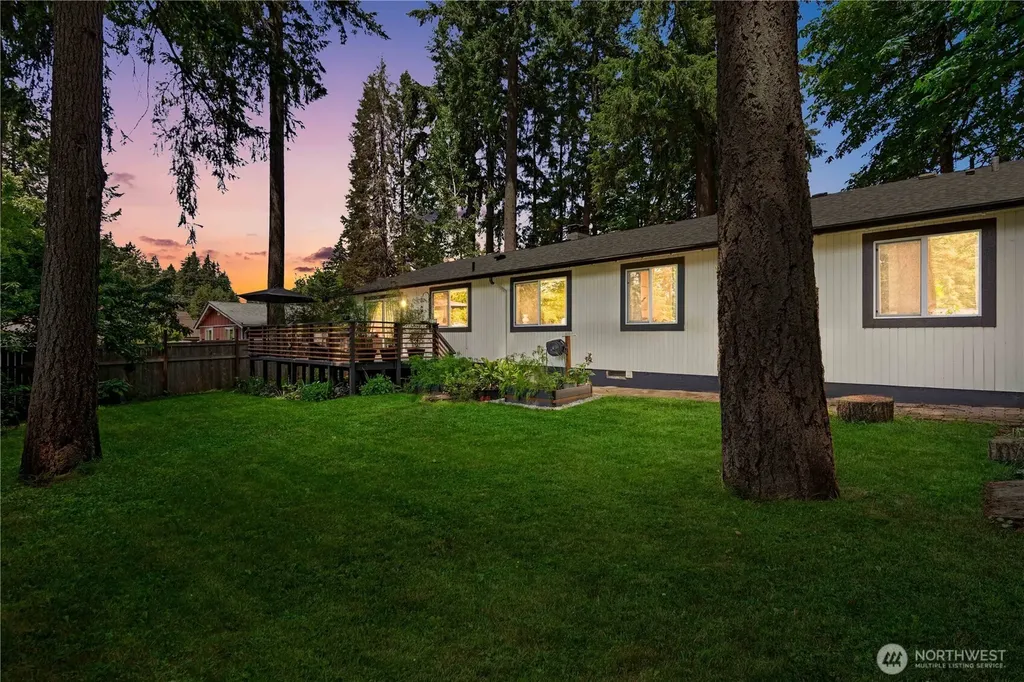 6702 75th Street W Lakewood WA 98499