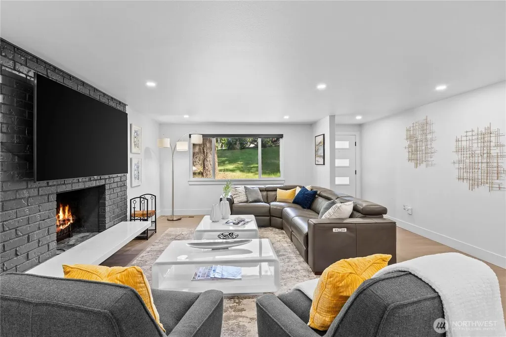 6702 75th Street W Lakewood WA 98499
