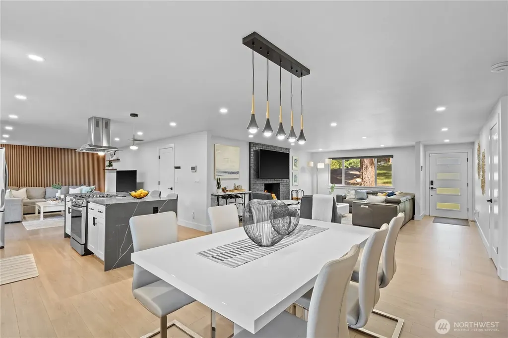 6702 75th Street W Lakewood WA 98499