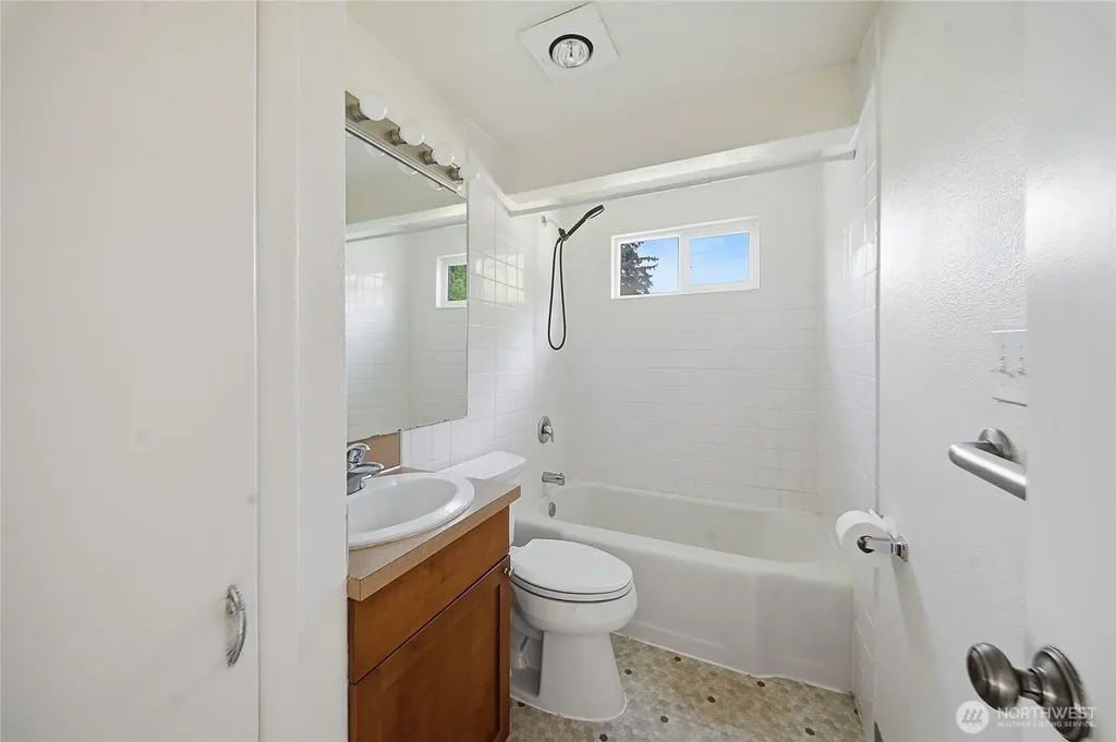 4808 15th Avenue SE Lacey WA 98503
