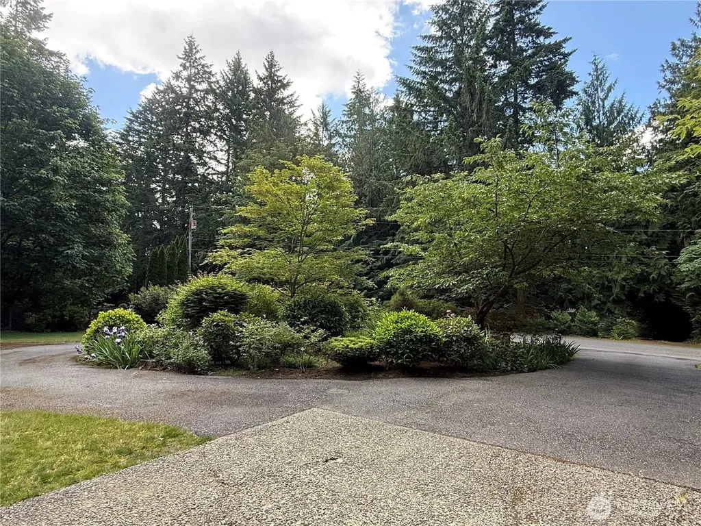 23020 NE 61st Street Redmond WA 98053