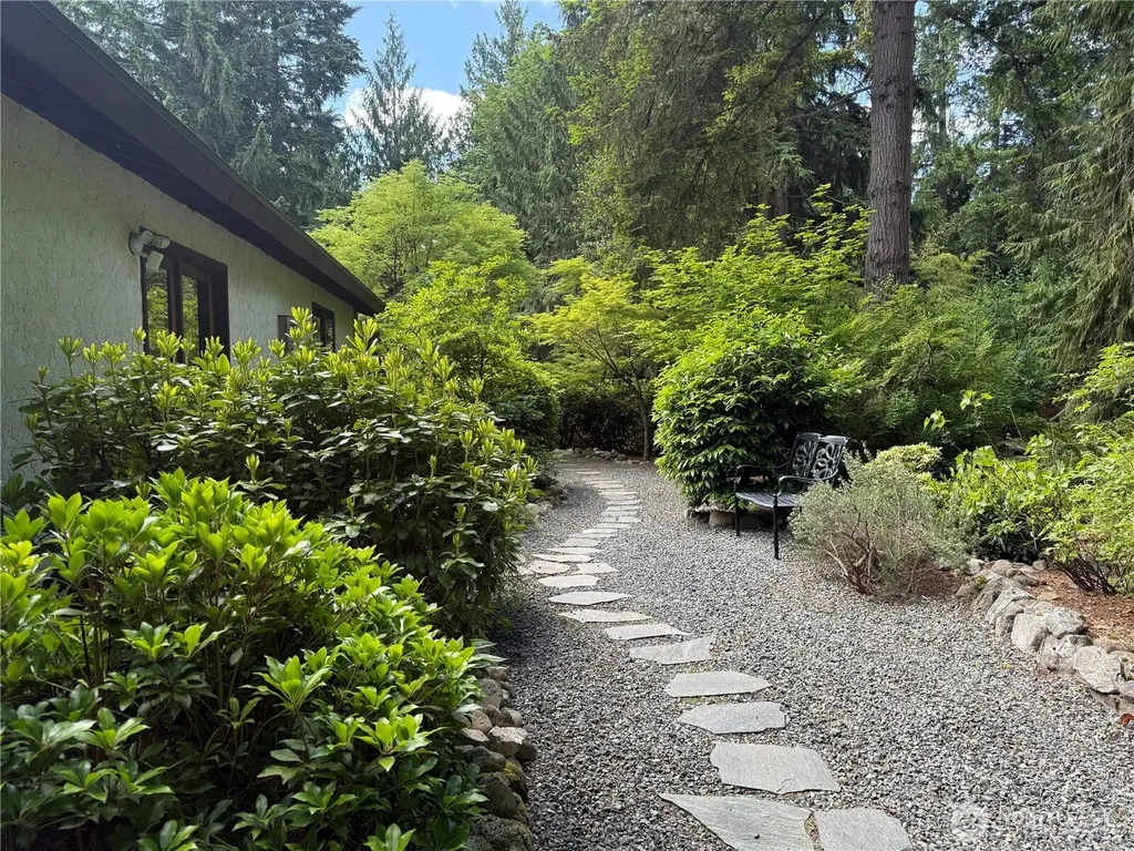 23020 NE 61st Street Redmond WA 98053