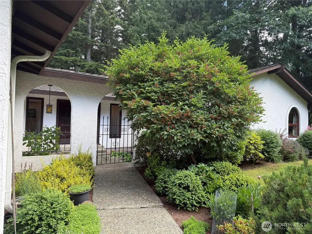 23020 NE 61st Street Redmond WA 98053