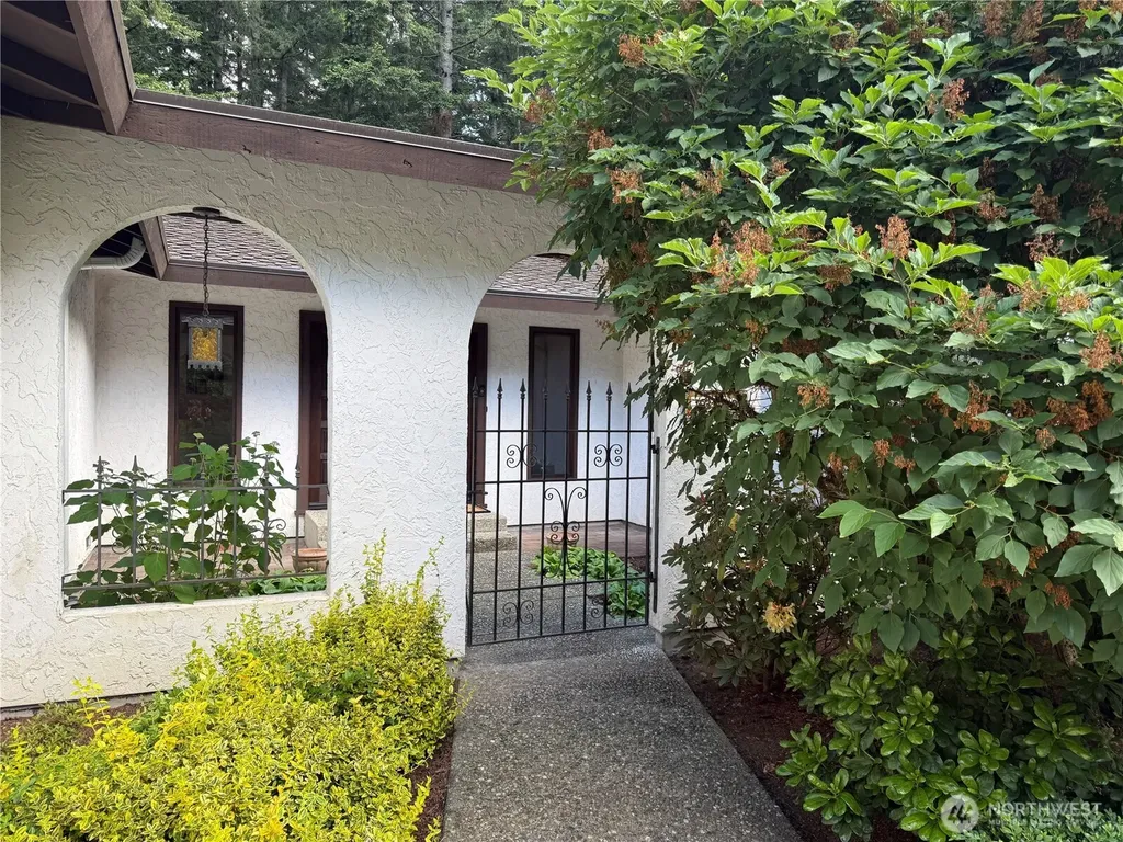 23020 NE 61st Street Redmond WA 98053