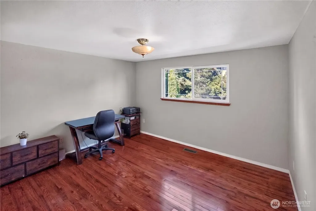 1222 Palm Drive Fircrest WA 98466
