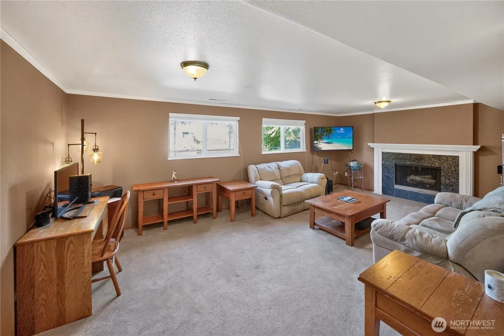 1222 Palm Drive Fircrest WA 98466