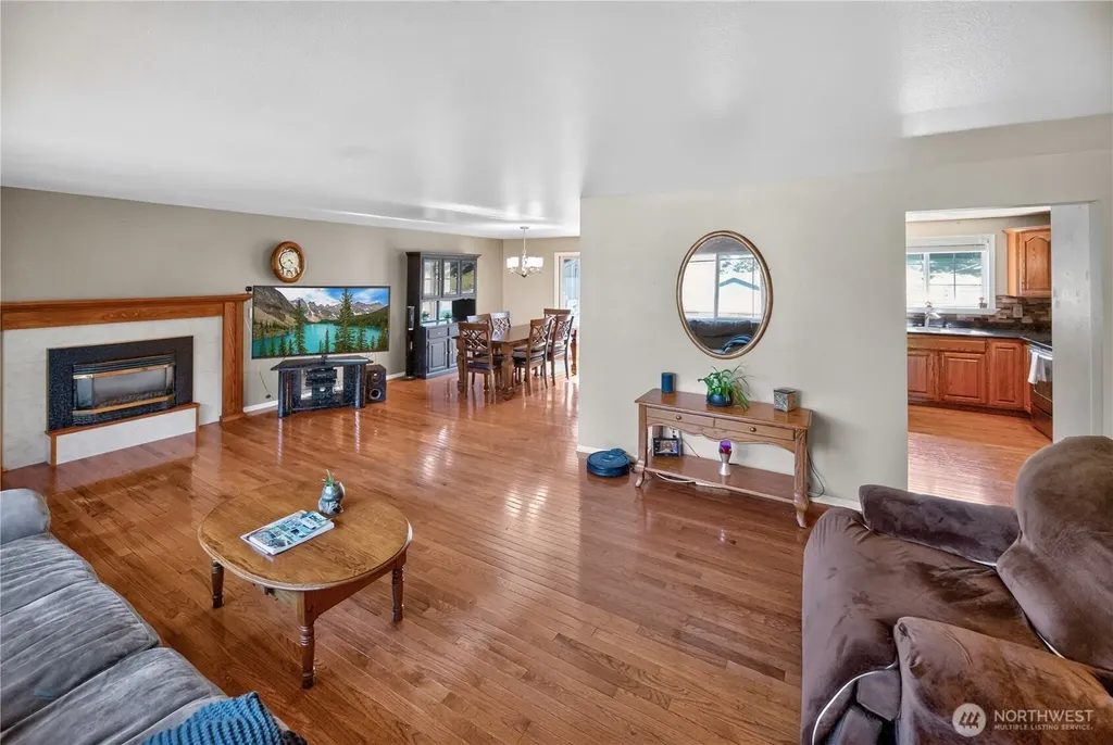 1222 Palm Drive Fircrest WA 98466