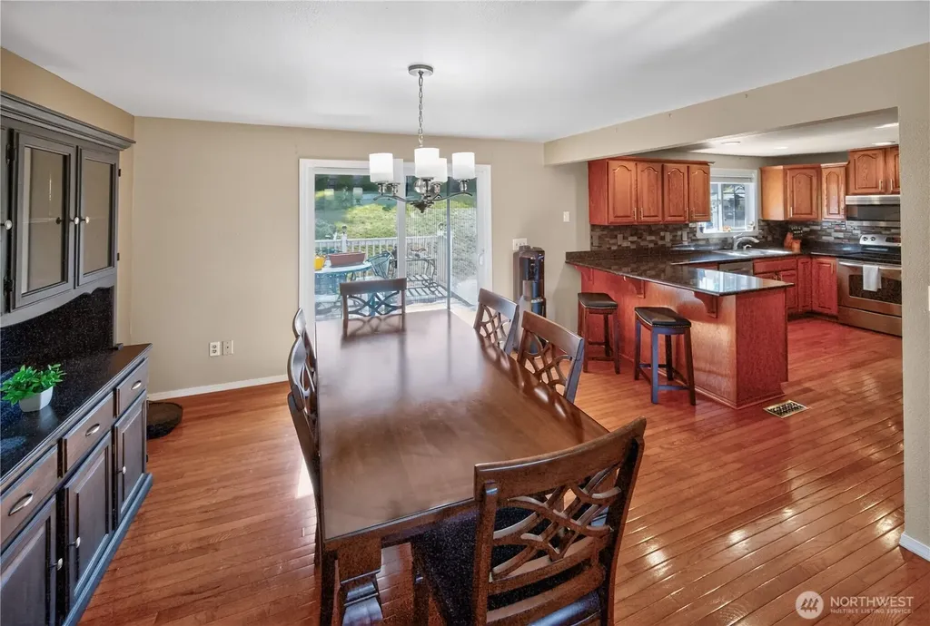 1222 Palm Drive Fircrest WA 98466