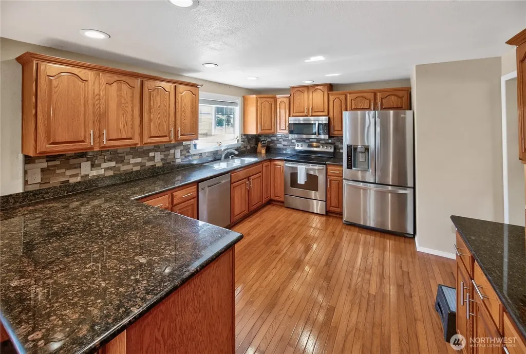 1222 Palm Drive Fircrest WA 98466