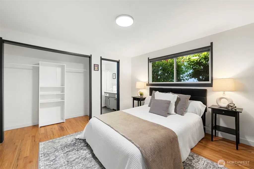 20826 Military Road S Seatac WA 98198