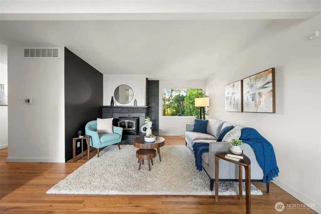 20826 Military Road S Seatac WA 98198