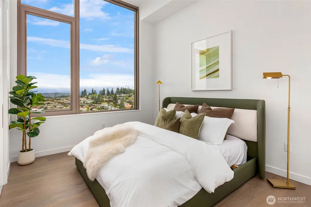 10232 NE 10th Street Bellevue WA 98004