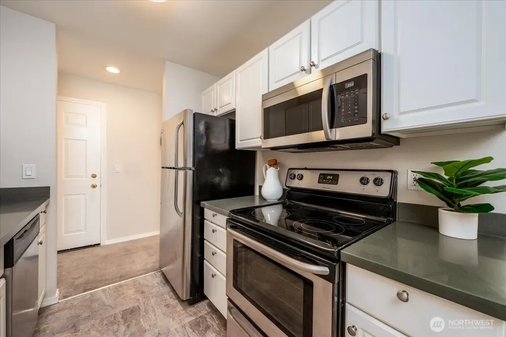 1000 NE 88th Street Seattle WA 98115