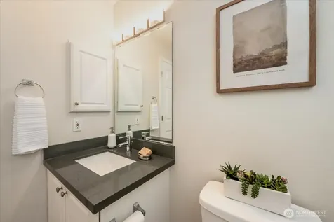 1000 NE 88th Street Seattle WA 98115
