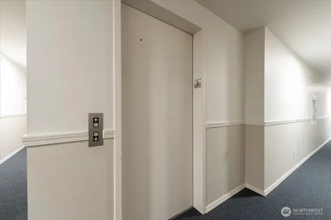 1000 NE 88th Street Seattle WA 98115