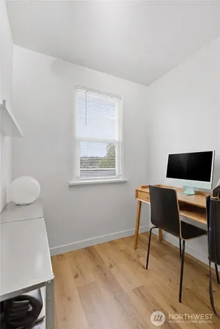 1401 W Bertona Street Seattle WA 98119