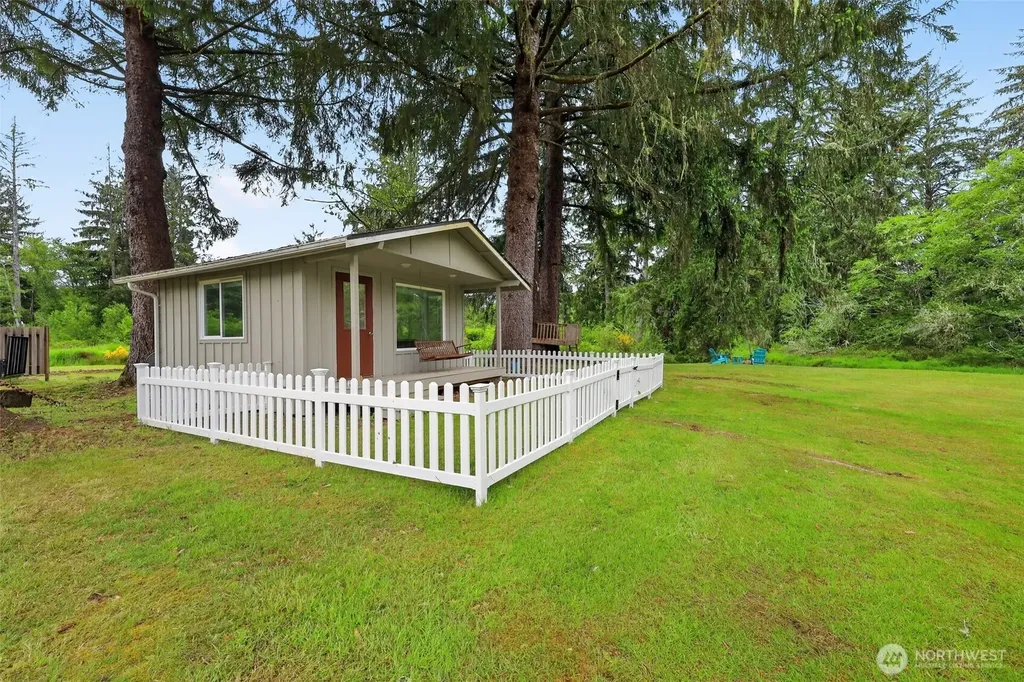 30 Newskah Road Aberdeen WA 98520