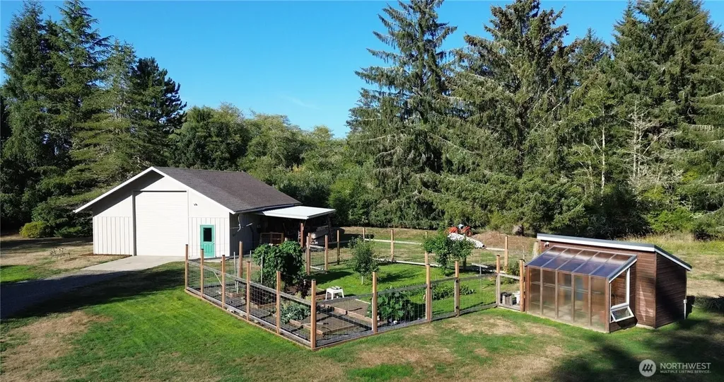 30 Newskah Road Aberdeen WA 98520