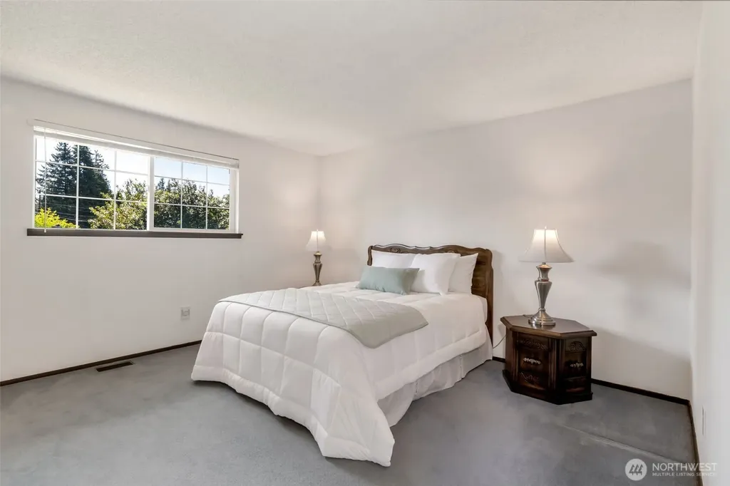 18925 49th Place W Lynnwood WA 98036