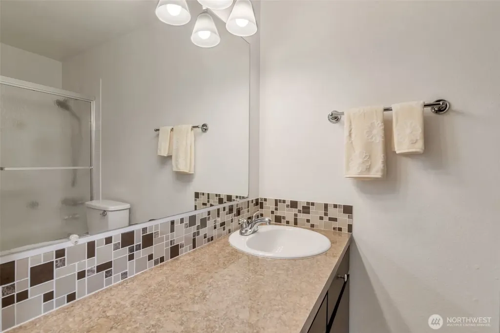 18925 49th Place W Lynnwood WA 98036