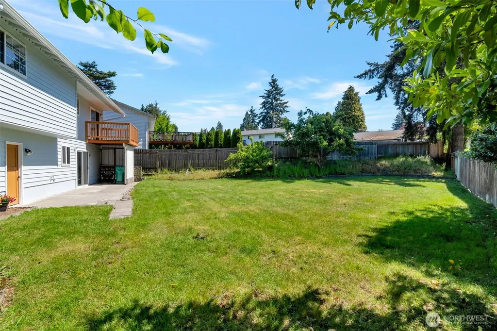 18925 49th Place W Lynnwood WA 98036