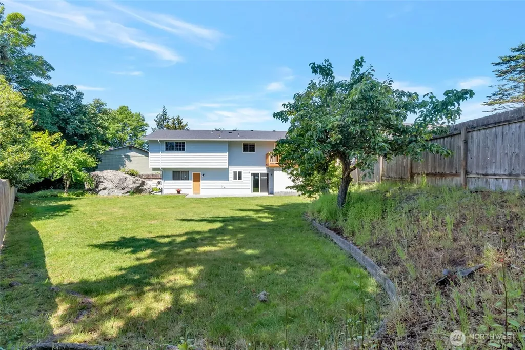 18925 49th Place W Lynnwood WA 98036