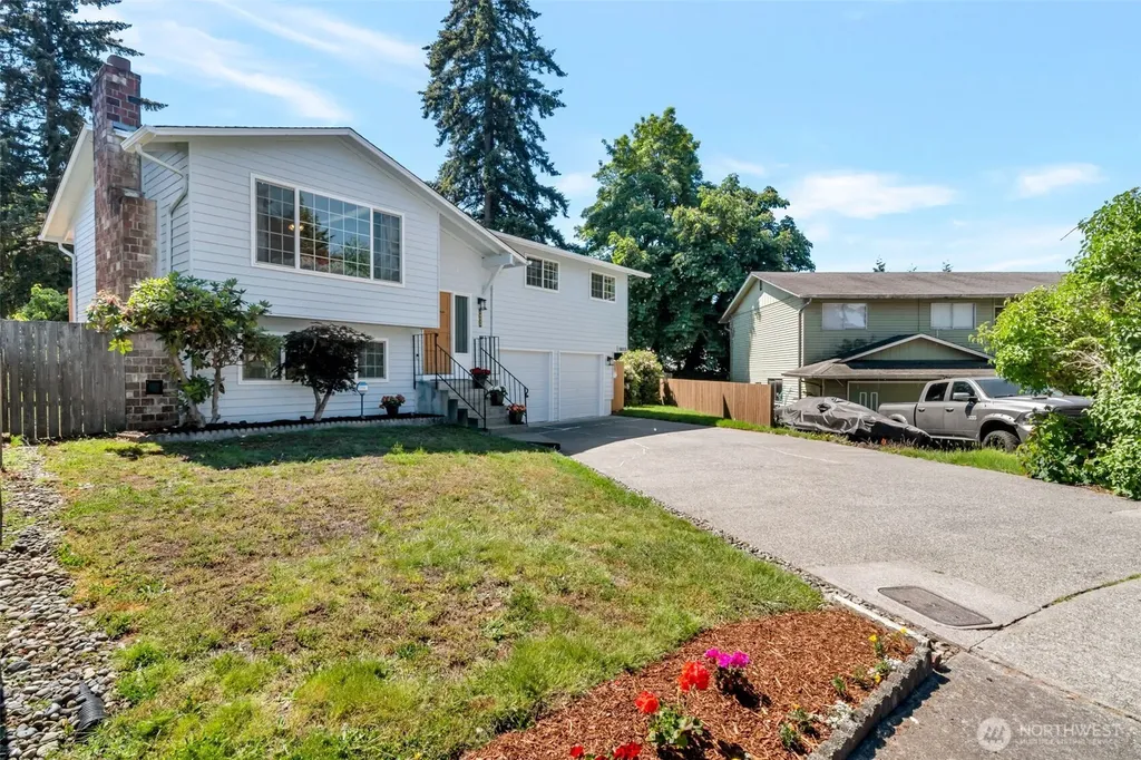 18925 49th Place W Lynnwood WA 98036