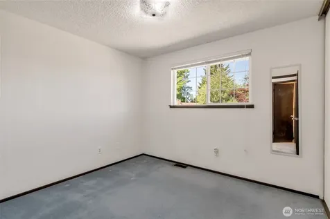 18925 49th Place W Lynnwood WA 98036