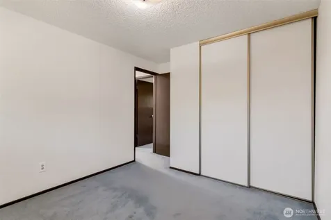 18925 49th Place W Lynnwood WA 98036