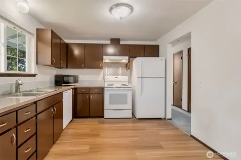 18925 49th Place W Lynnwood WA 98036