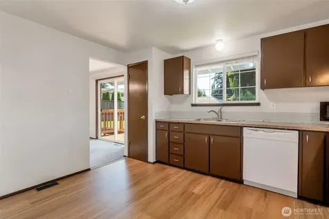 18925 49th Place W Lynnwood WA 98036