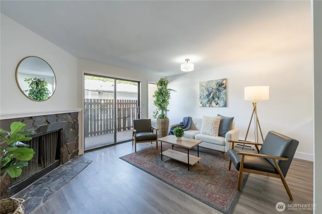 216 SW 154th Street Burien WA 98166