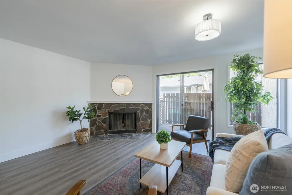 216 SW 154th Street Burien WA 98166