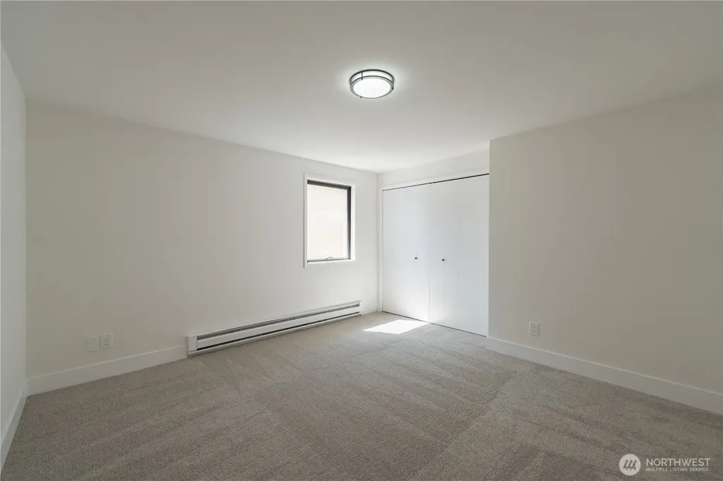 216 SW 154th Street Burien WA 98166