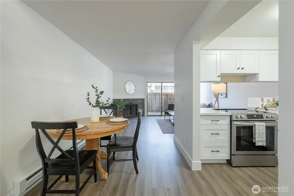 216 SW 154th Street Burien WA 98166