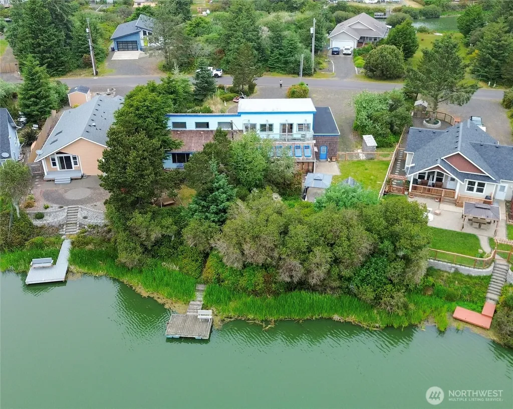 359 Otsego Street SW Ocean Shores WA 98569