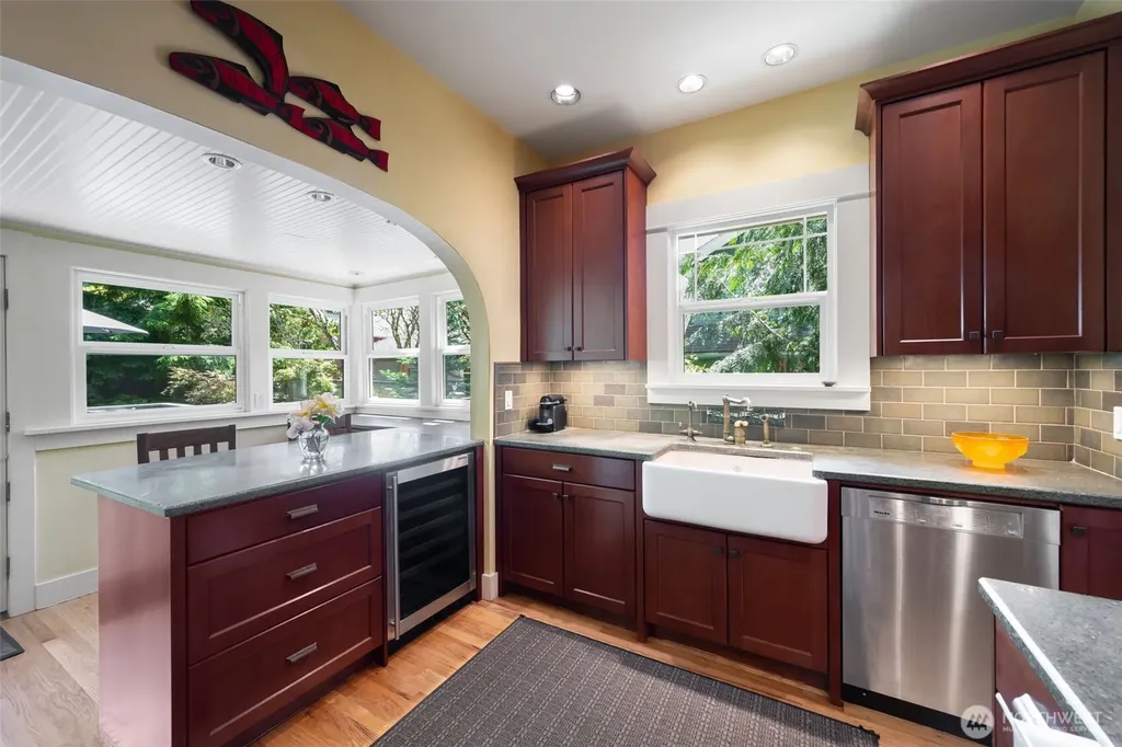4010 Ashworth Avenue N Seattle WA 98103