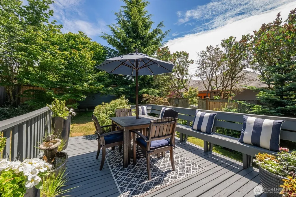 4010 Ashworth Avenue N Seattle WA 98103