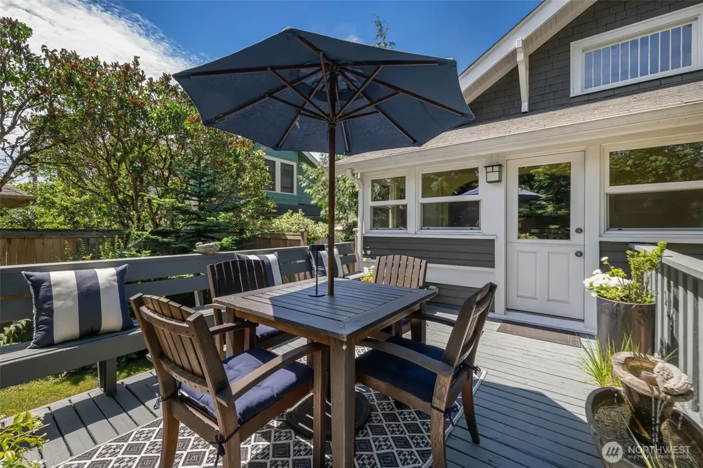 4010 Ashworth Avenue N Seattle WA 98103