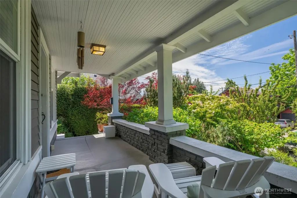 4010 Ashworth Avenue N Seattle WA 98103