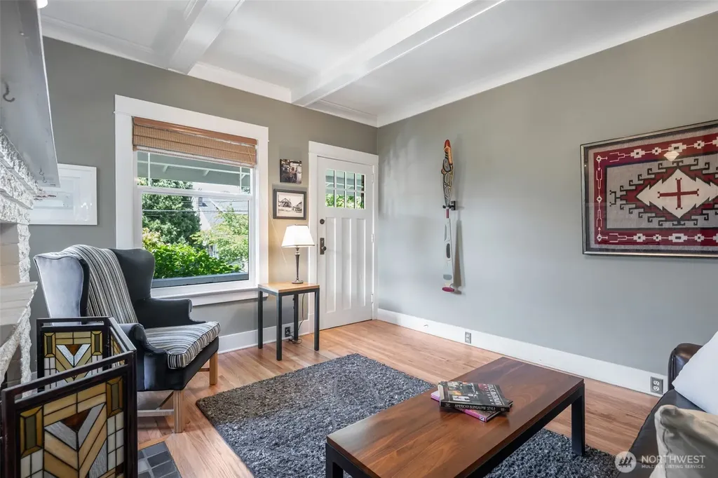 4010 Ashworth Avenue N Seattle WA 98103