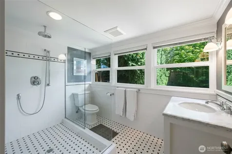 4010 Ashworth Avenue N Seattle WA 98103