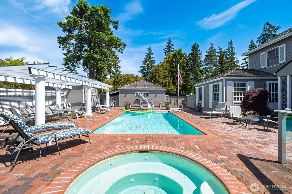 306 Briar Road Bellingham WA 98225