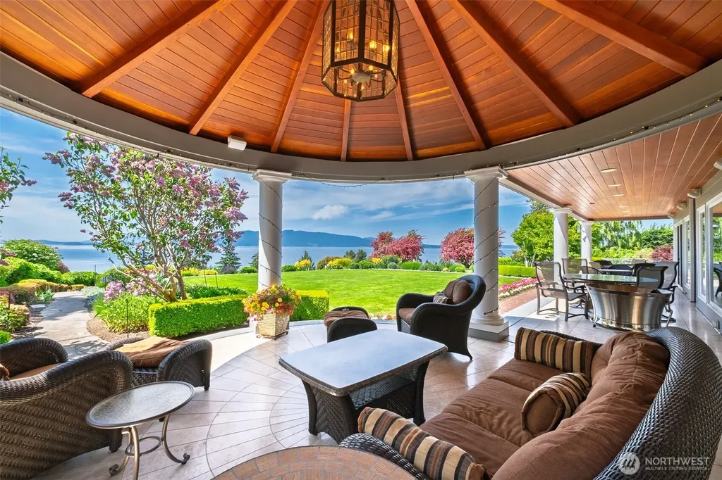 306 Briar Road Bellingham WA 98225